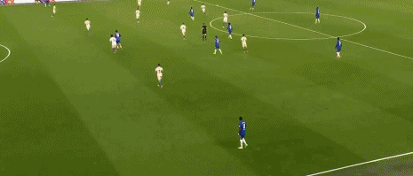 内送出助攻, 乔治