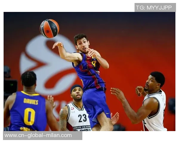 欧篮联常规赛：奥林匹亚科斯第三节抢先巴黎6分，富尼耶得到13分，罗宾逊得到30分